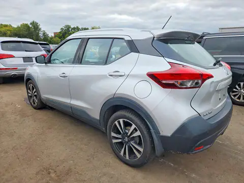 2018 NISSAN KICKS VIN 3N1CP5CU1JL537763 фото 2