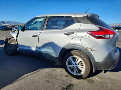 3N1CP5BVXLL547379 — 2020 Nissan Kicks, фото 2 з Copart 28.10.2026, Передня частина