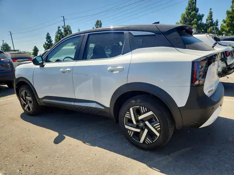 2025 Nissan Kicks VIN 3N8AP6CA1SL395517 фото 2