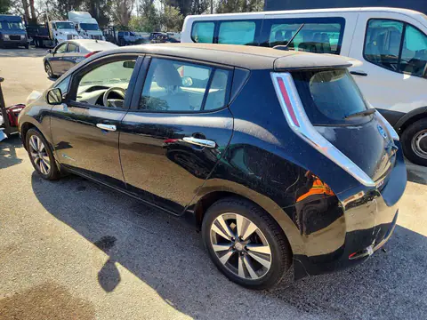 1N4AZ0CP9FC322507 — 2015 Nissan Leaf, photo 2 from Copart 29.09.2026, Minor dents and scratches