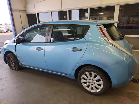 2015 Nissan Leaf VIN 1N4AZ0CP4FC311060 фото 2