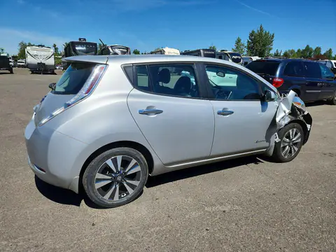 1N4BZ0CP1HC306017 — 2017 Nissan Leaf, photo 3 from Copart 19.10.2026, Front end