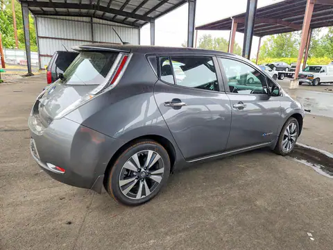 1N4BZ0CPXHC303097 — 2017 Nissan Leaf, photo 3 from Copart 21.10.2026, Front end