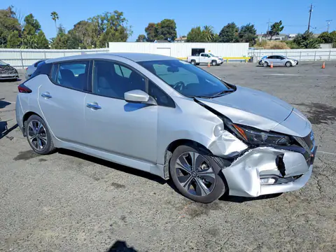 1N4AZ1CPXLC305586 — 2020 Nissan Leaf, zdjęcie 4 z Copart 23.10.2026, Przód