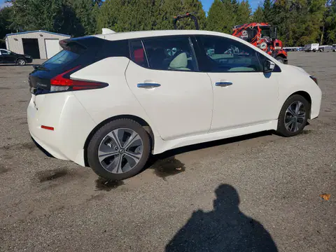 1N4BZ1DV7MC551000 — 2021 Nissan Leaf, photo 3 from Copart 19.10.2026, Side