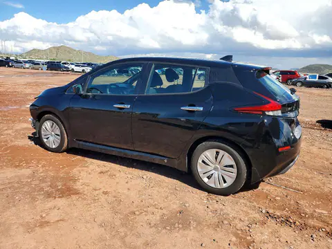 1N4AZ1BV1PC559967 — 2023 Nissan Leaf, фото 2 з Copart 27.10.2026, Передня частина