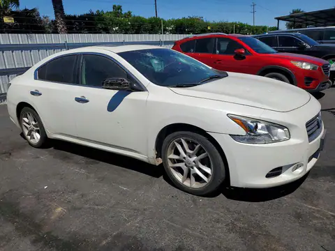 1N4AA5AP6EC438995 — 2014 Nissan Maxima, фото 4 с аукциона Copart 13.10.2026, Вандализм