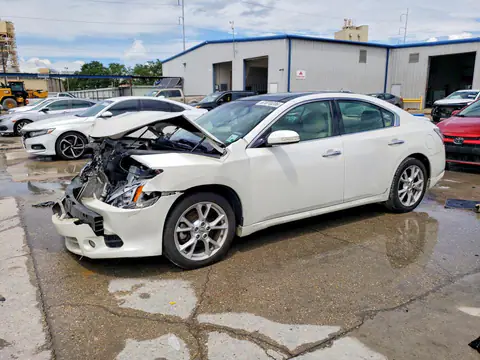 1N4AA5AP6EC453352 — 2014 Nissan Maxima, Front end (Front End), before-repair photos