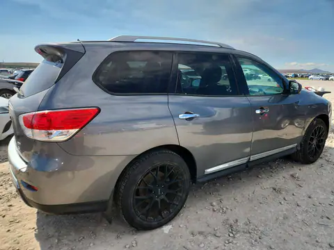 5N1AR2MM7FC676841 — 2015 Nissan Pathfinder, photo 3 from Copart 16.10.2026, Mechanical damage