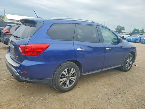 5N1DR2MM4HC611915 — 2017 Nissan Pathfinder, photo 3 from Copart 16.10.2026, Front end