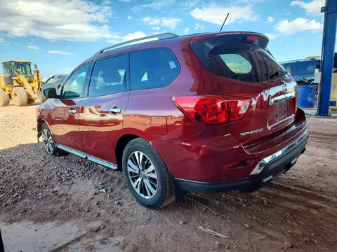 5N1DR2MN6HC905048 — 2017 Nissan Pathfinder, ფოტო 2, Copart 27.10.2026, წინა ნაწილი