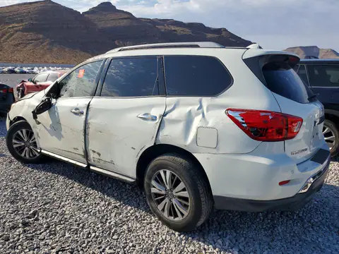 5N1DR2MN2KC611220 — 2019 Nissan Pathfinder, photo 2 from Copart 14.10.2026, Rollover