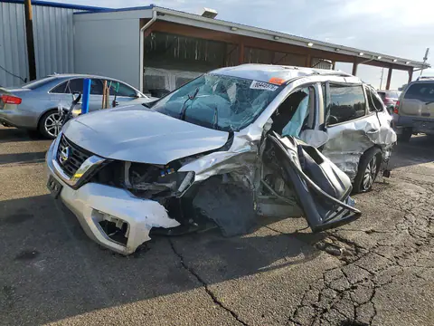 5N1DR2MMXKC607794 — 2019 Nissan Pathfinder, биологическая или химическая опасность (Biohazard/Chemical), фото до ремонта