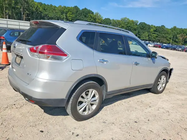 KNMAT2MT2GP685714 — 2016 Nissan Rogue, ფოტო 3, Copart 16.10.2026, წინა ნაწილი