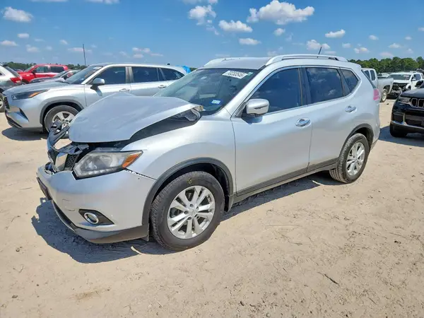 KNMAT2MT0GP616861 Nissan Rogue 2016 — uszkodzenie Przód, zdjęcie przed naprawą