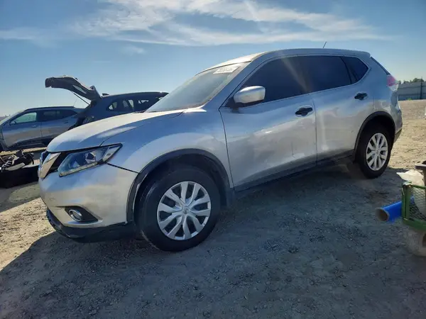 KNMAT2MV1GP701211 Nissan Rogue 2016 — Front end damage, before-repair photo