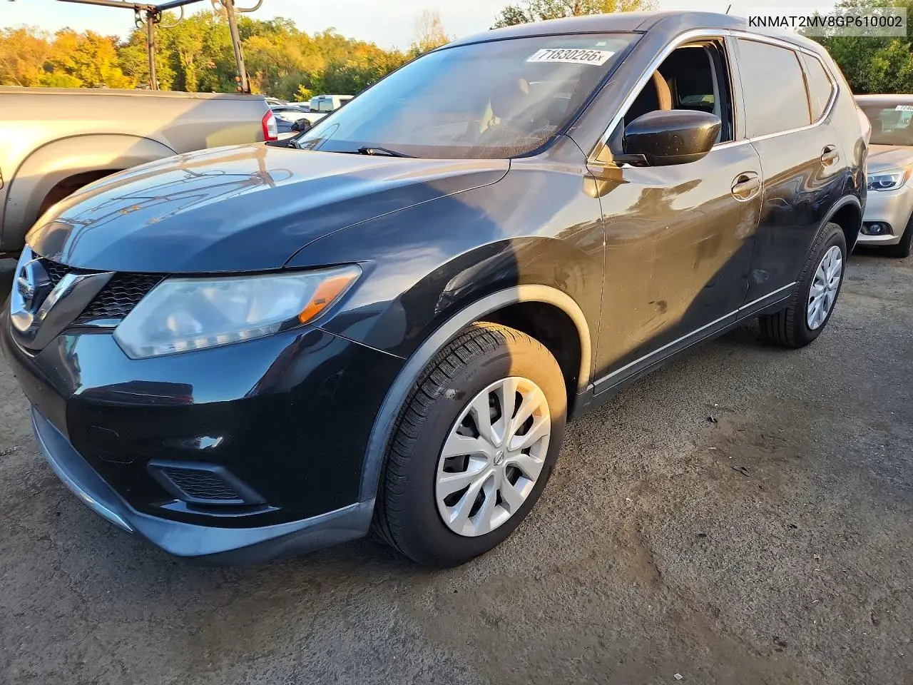 KNMAT2MV8GP610002 Nissan Rogue 2016 — uszkodzenie Tył, zdjęcie przed naprawą