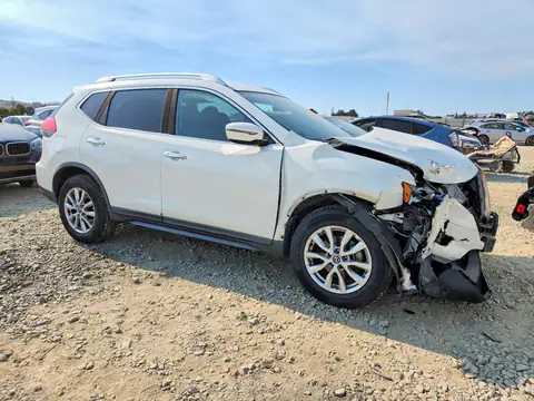 KNMAT2MT0HP561314 — 2017 Nissan Rogue, фото 4 с аукциона Copart 29.09.2026, Передняя часть