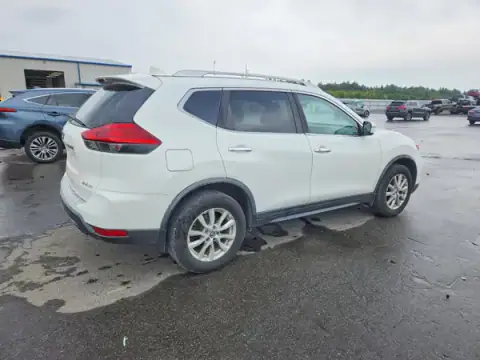 KNMAT2MV0HP605541 — 2017 Nissan Rogue, photo 3 from Copart 21.10.2026, Front end