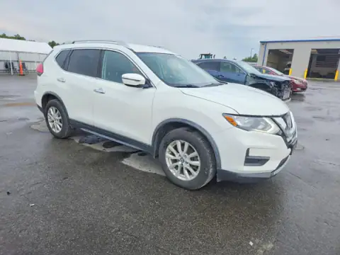 KNMAT2MV0HP605541 — 2017 Nissan Rogue, photo 4 from Copart 21.10.2026, Front end