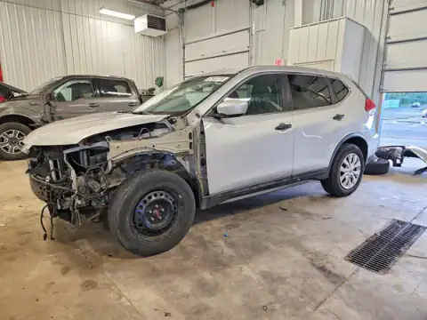 5N1AT2MM0HC732784 — 2017 Nissan Rogue, Front end (Front End), before-repair photos