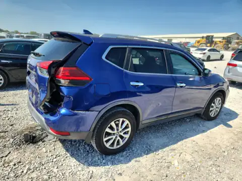 KNMAT2MT8HP598353 — 2017 Nissan Rogue, ფოტო 3, Copart 22.09.2026, უკანა ნაწილი