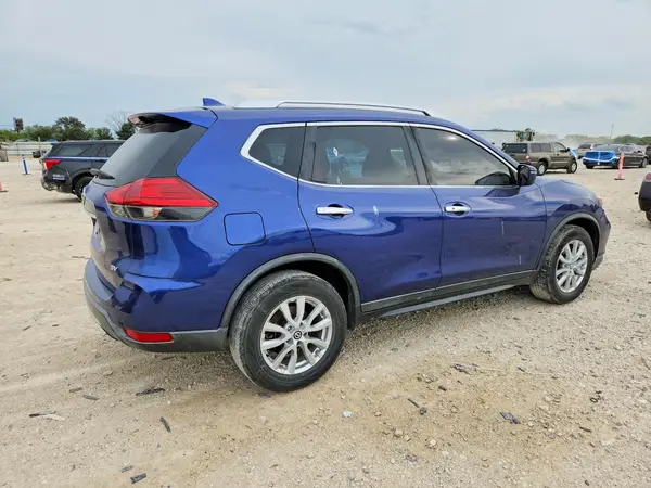KNMAT2MT5HP538918 — 2017 Nissan Rogue, photo 3 from Copart, Front end