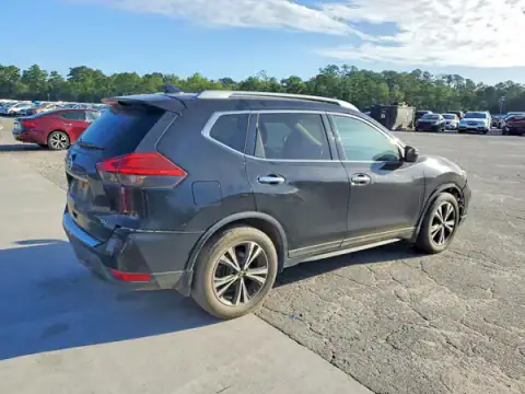 5N1AT2MT7HC819265 — 2017 Nissan Rogue, zdjęcie 3 z Copart 01.10.2026, Tył