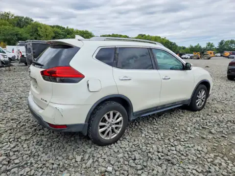 5N1AT2MV8HC779019 — 2017 Nissan Rogue, фото 3 з Copart, Передня частина