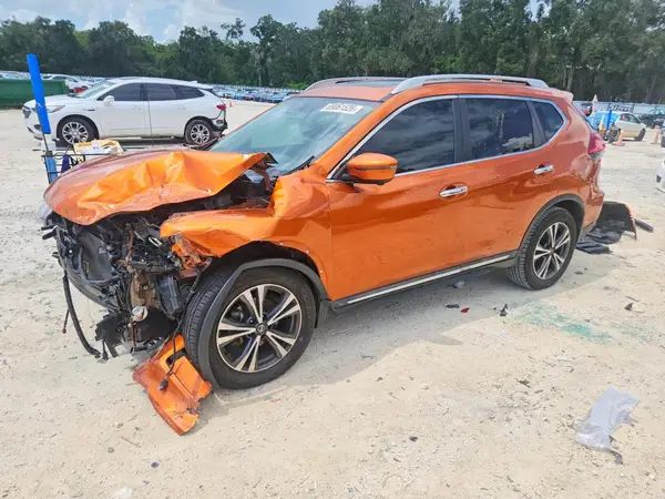 5N1AT2MT7HC836616 Nissan Rogue 2017 — Front end damage, before-repair photo