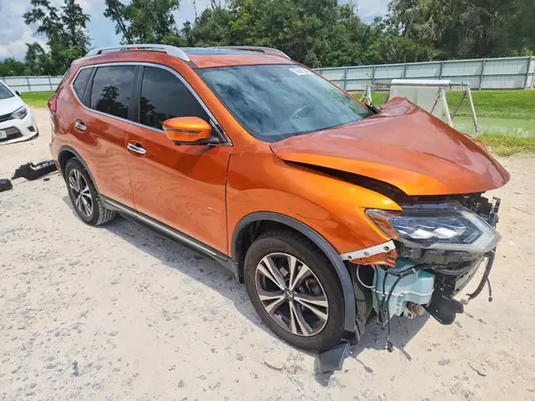 5N1AT2MT7HC836616 — 2017 Nissan Rogue, photo 4 from Copart, Front end