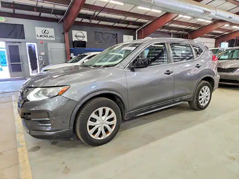 KNMAT2MV4HP532206 — 2017 Nissan Rogue, Front end (Front End), before-repair photos