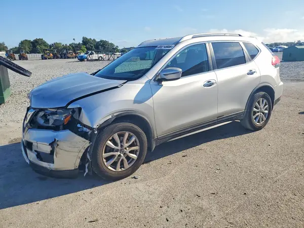 KNMAT2MT5HP565407 Nissan Rogue 2017 — uszkodzenie Przód, zdjęcie przed naprawą
