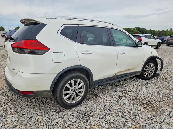 KNMAT2MT7HP550634 — 2017 Nissan Rogue, фото 3 с аукциона Copart, Боковая часть