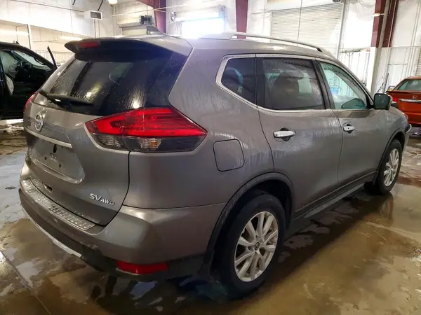 KNMAT2MV6HP600568 — 2017 Nissan Rogue, photo 3 from Copart, Front end