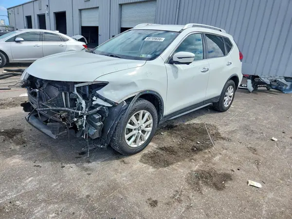 KNMAT2MV7HP532068 Nissan Rogue 2017 — повреждение Передняя часть, фото до ремонта