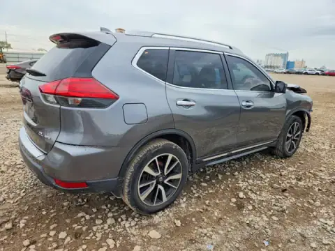 JN8AT2MV5HW024207 — 2017 Nissan Rogue, foto 3 de Copart, Parte delantera