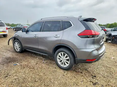 5N1AT2MV4HC873043 — 2017 Nissan Rogue, foto 2 de Copart, Parte delantera