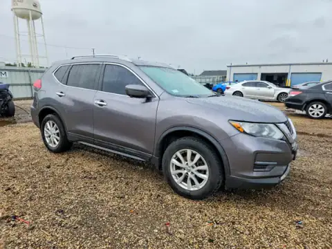5N1AT2MV4HC873043 — 2017 Nissan Rogue, foto 4 de Copart, Parte delantera