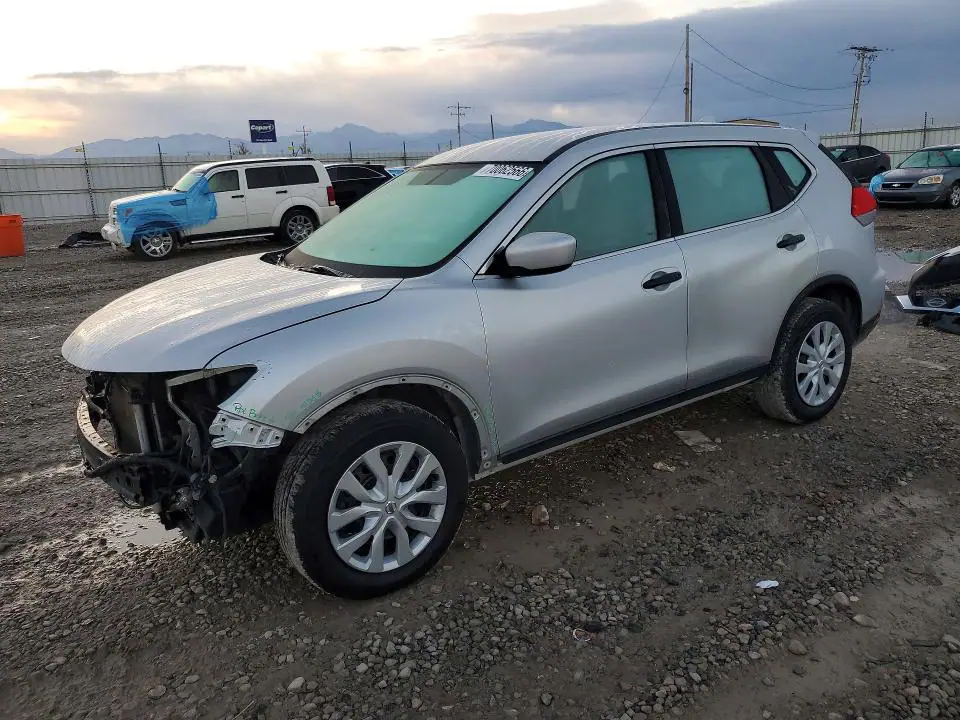 KNMAT2MT7HP555090 Nissan Rogue 2017 — დაზიანება წინა ნაწილი, ფოტო შეკეთებამდე