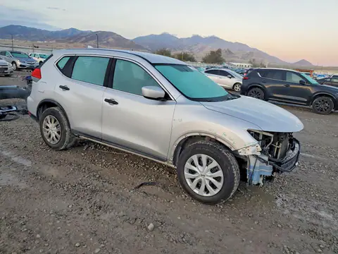 KNMAT2MT7HP555090 — 2017 Nissan Rogue, ფოტო 4, Copart 16.10.2026, წინა ნაწილი