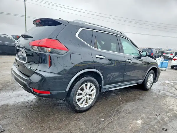 KNMAT2MV3HP615500 — 2017 Nissan Rogue, фото 3 с аукциона Copart, Передняя часть