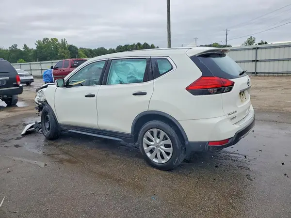 KNMAT2MT8HP596246 — 2017 Nissan Rogue, zdjęcie 2 z Copart, Przód