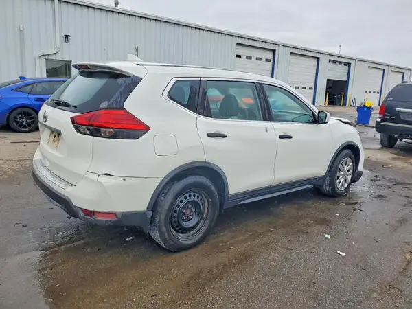 KNMAT2MT8HP596246 — 2017 Nissan Rogue, zdjęcie 3 z Copart, Przód