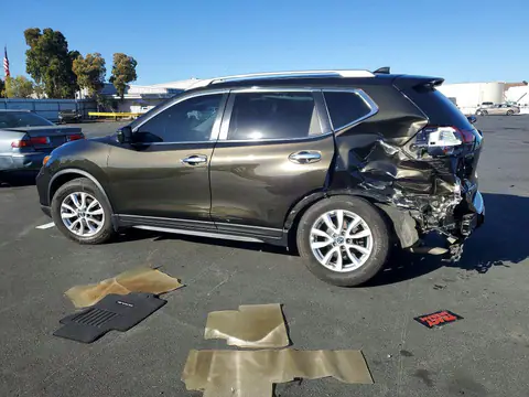 KNMAT2MT3HP577149 — 2017 Nissan Rogue, zdjęcie 2 z Copart 21.10.2026, Tył