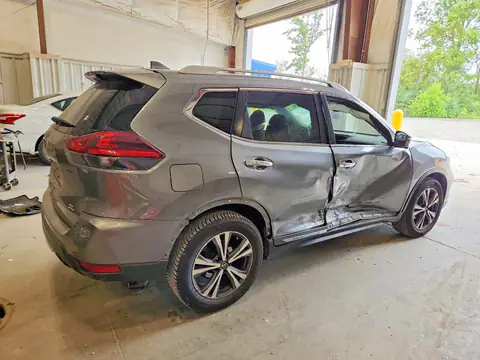 2018 NISSAN ROGUE VIN 5N1AT2MTXJC798885 фото 3