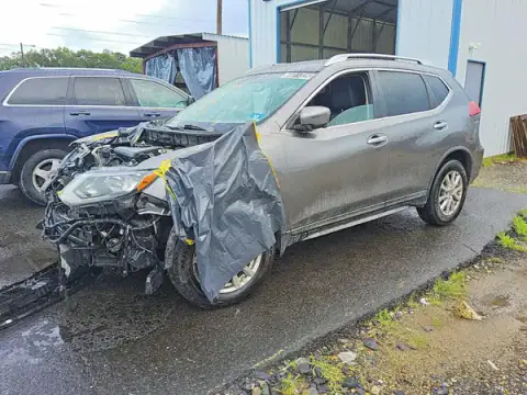KNMAT2MV3JP545504 Nissan Rogue 2018 — Front end damage, before-repair photo