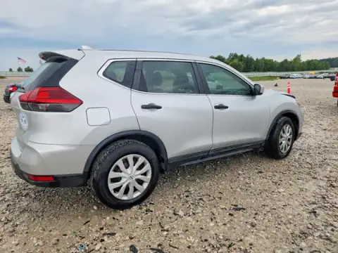 5N1AT2MTXJC732434 — 2018 Nissan Rogue, photo 3 from Copart, Front end