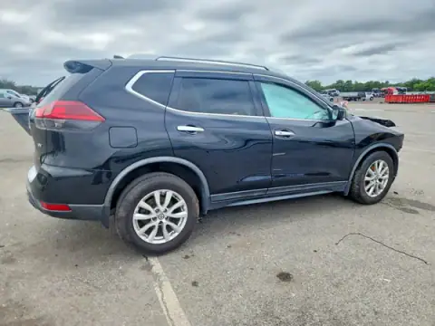 KNMAT2MT7JP601569 — 2018 Nissan Rogue, foto 3 de Copart, Parte delantera