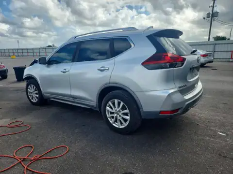 KNMAT2MT2JP592523 — 2018 Nissan Rogue, photo 2 from Copart 28.09.2026, Front end